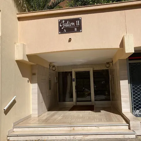 Renove A 200 M De La Parking Apartment