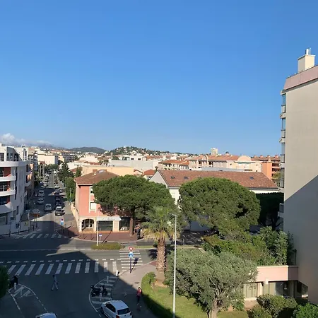 Renove A 200 M De La Parking